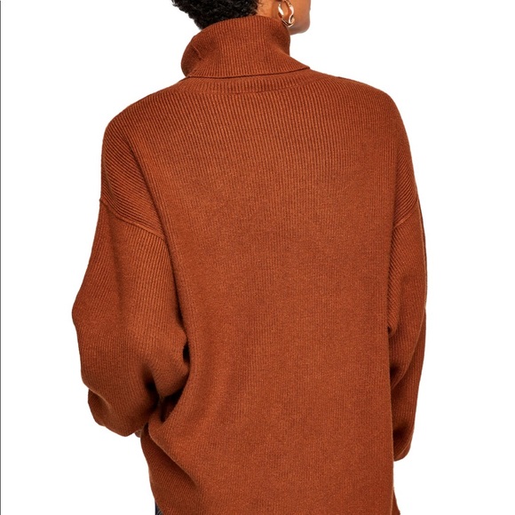 SOLD! Free people Softly structured  sweater - Picture 2 of 6